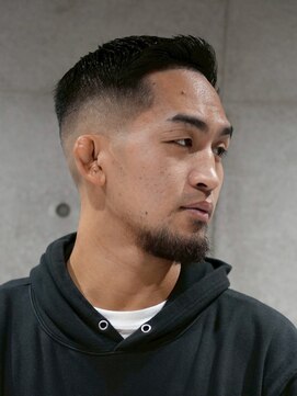 メッツ 原宿(METS) MEN'S/フェザーアップ×スキンフェード/短髪/黒髪