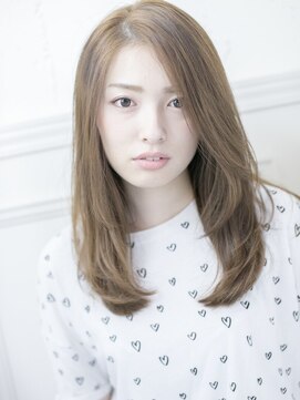 エイチバイシオミエイチ 神戸三宮(H by shiomi H) レイヤーミディ/シアーグレージュ