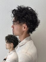 ウルマ(ULUMA) MEN’S/リバースセンターパート/スパイラルパーマ/伊丹