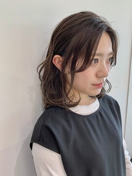 エイト 上野店(EIGHT ueno) ミディアム×巻く人のレイヤー