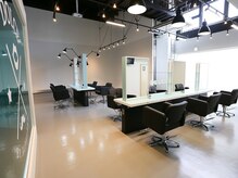 アグ ヘアー ドルチェ 静岡青葉通り店(Agu hair dolce)の雰囲気（解放感のある空間♪リラックスしてお過ごしください！）