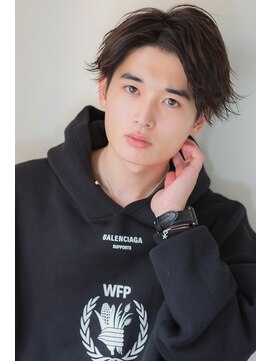 アリエッタ アザブ(ARIETTA AZABU) 20代 外ハネアップバングビジカジ　センターパート メンズカット