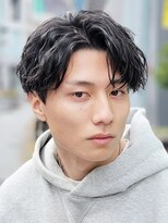 フィフス 原宿(fifth)&nbsp;ツイストスパイラルパーマ韓国マッシュツーブロック刈り上げ黒髪