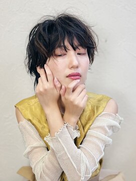 イズム(isms...) ウルフ　ショート　マッシュ