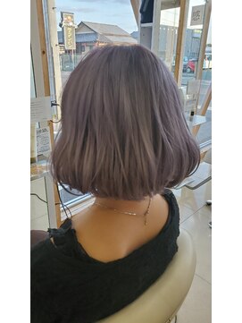 アイコニック 豊田店(ICONIQ) 丸みボブ/シルバーグレー