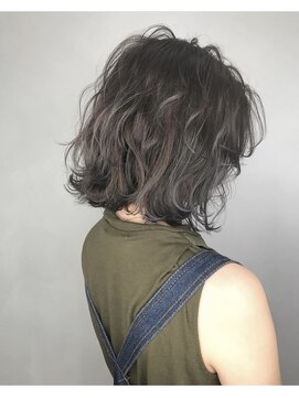 ジーシーエイト ヘアー(GC8 hair) シルバーベージュ