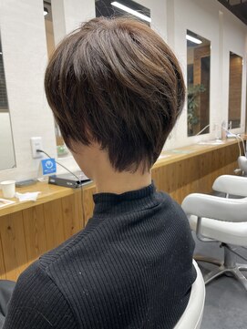 ライフビィ チャーム(Lifebe Charm) クビレ×グラデーションヘア