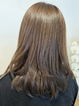 イルミチーノ(il micino) プラチナシルバー×グレイカラー