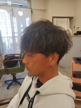 ライズ バイ レボ 柏店(RISE by REVO) カルマパーマ/アッシュブラック/ウルフ/ベリーショート/柏