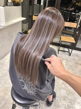 【経験を積んだ実力派スタイリストが担当します】 RegaLo 独自の似合わせで大人可愛いが必ず見つかります！