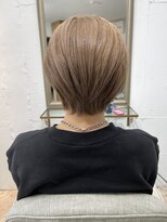 ピッポ(PIPPO) グレージュ系ハイトーンショート