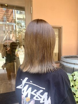 ココカラヘアー ニコ(cococara hair nico) ブリーチなし/ハイトーン/ベージュ/オリーブ/韓国