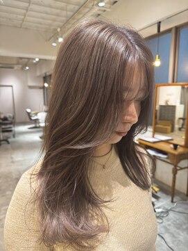 シェリー(Che'ri) 柔らかレイヤースタイル×大人女性レイヤー×20代30代人気／藤本