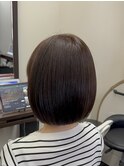 赤みを抑えたブラウンボブ
