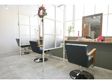 リブカラー(Lib color)の雰囲気（半個室の店内でゆったりと過ごしていただけます。）