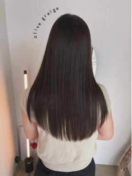 シキ(SHIKI) 透明感オリーブグレージュ