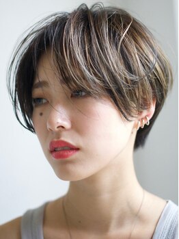 ベルス(bellus)の写真/大幅なイメチェンじゃなくても印象をグッと変える顔周りのカットが好評♪あなたに似合うスタイルを提案*