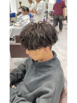 オーシャントーキョー 仙台(OCEAN TOKYO) 波巻きツイストスパイラルツーブロック刈り上げメンズパーマ