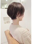 コンパクト丸みショートボブ似合わせカット白髪ぼかし