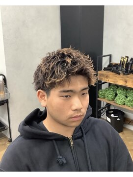 ステアーズ(Stairs) スパイキーショート