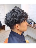ツイストスパイラル　波巻きパーマ　縦落ちパーマ　ツイスト