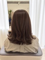ウイバイファースト(u'i by first) 柔らかくツヤのある大人ミディアムヘア