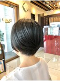 ショート/小顔/グラデーション/黒髪/丸み/30代40代50代/白髪染め