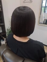 ユニ ヘアサロン イシグロ(yuni HAIRSALON ishiguro)&nbsp;やわらかストレート+ヴィラロドラカラー（リタッチ）