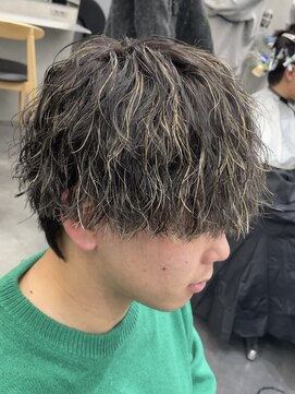 フィフス トウキョウ (fifth TOKYO) 渋谷波巻きスパイラルパーマメンズマッシュウルフカットツイスパ