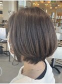大人ショートボブショートカットココアアッシュくびれミディ