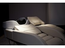 ホワイト 八千代緑が丘店(white)の雰囲気（フルフラットシャンプー台『YUMEプレミアム』・『YUMEイクシー』）