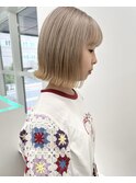 【jjeno】ホワイトベージュ×外ハネボブ×ペールカラー