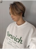 20代30代前下がりハンサムショート小顔丸みボブデザインカラー