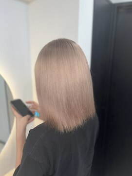 ラピステン 福岡天神 大名店(Lapis) ミルクティー/ホワイトグレージュミニウルフデジタルパーマ