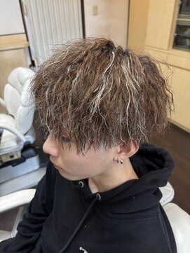 マモル(MAMORU) ホワイトメッシュ×縦落ちツイスト