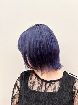 イーエル グランデ(e.ll grande) 似合わせボブにブルーバイオレット