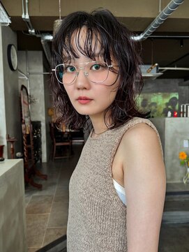 ハーヒム(her him) ウルフパーマ/レイヤーカット/ニュアンスパーマ/ミディアム/警固