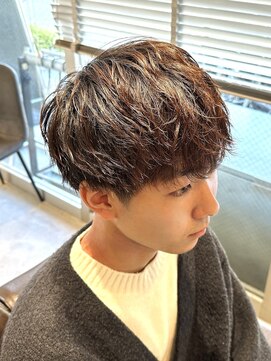 ノイセル(Noisyle) MEN’S HAIR/波巻きツイストスパイラル/リバースセンターパートM