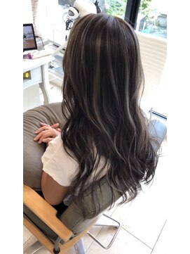 キャパ(CAPA) 透明感グレージュ×ハイライト(茅ヶ崎/20代/韓国風/ブリーチ)