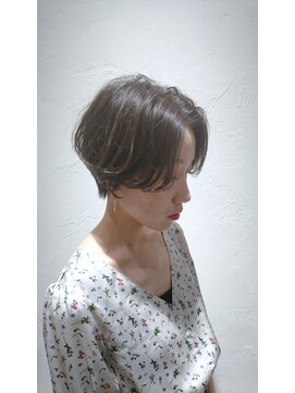 ロマリア 渋谷 渋谷宮益坂(Lomalia) 【Lomalia/渋谷】ヌーディーグレージュショート