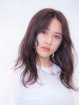 スタンス(stance) オレンジブラウンで手にする、色っぽかわいいセミロング