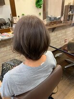 エモーション(Emotion)&nbsp;グレージュヘア