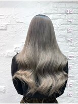 ウーロス(uros.) グレージュカラー