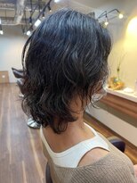 アルボーテルジェ(Art BeAute' ROUGET)&nbsp;大人可愛い　くせ毛をいかしたミディアムソフトウルフ30代40代