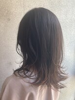 ベイル 登戸(Baill)&nbsp;小顔ミディアムくびれヘア　大人かわいいウルフ