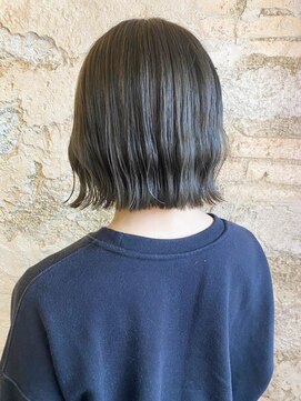 フロール 上大岡(Flor) 【Flor上大岡】*波ウェーブボブ+アッシュグレージュ*