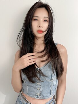 シェノン バイ アランスミシー 表参道(CHAINON by Alan smithee) 大人可愛い ロングヘア