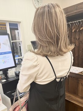 ジャストビューティー リアリー(just beauty Really) バレイヤージュ×ミルクティーベージュ【横須賀中央 Really】