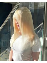 ヲタク(wotaku.)&nbsp;ブロンドカラー抜きっぱなしブリーチハイトーンダブルカラー艶髪