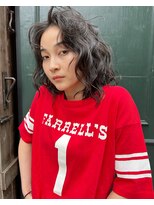 アデ オモテサンドウ(ade omotesando)&nbsp;レイヤーとラフなカールで作るニュアンスパーマスタイル◎